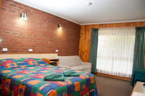 Country Roads Motor Inn Narrandera - Accommodation Mooloolaba 0
