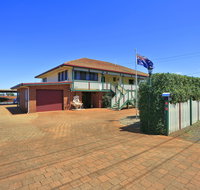 Dunelm House Bed and Breakfast - Accommodation Mooloolaba
