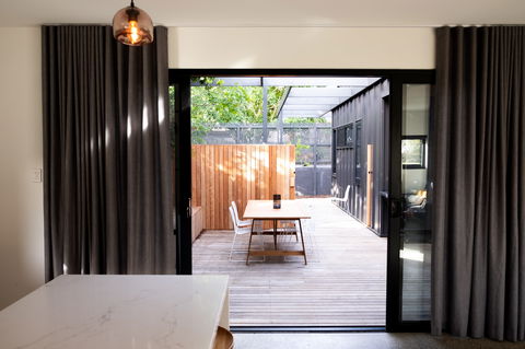 Lucent Art House | Stirling, Curated Accommodation - Accommodation Mooloolaba 1