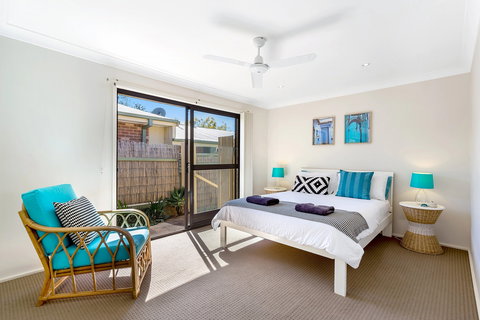 Shearwater At Shoal Bay Cottage One - Dogs Welcome! - Accommodation Mooloolaba 1
