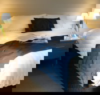 The Premier Hotel - Accommodation Mooloolaba