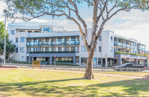 The Brighton Apartments - Accommodation Mooloolaba 0