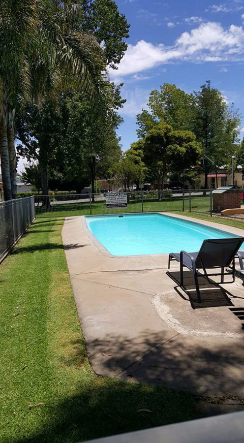Young Caravan Tourist Park - Accommodation Mooloolaba 1