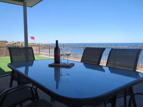 Your Place - Accommodation Mooloolaba 0