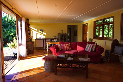 Alfie's - Accommodation Mooloolaba 0