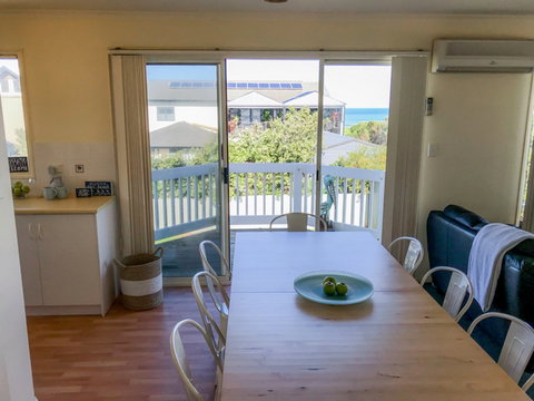 Alton Seas - Accommodation Mooloolaba 2