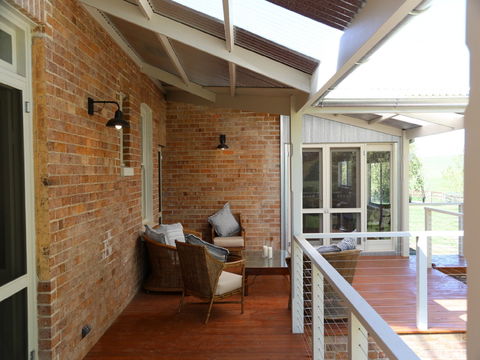 Hilton Homestead - Accommodation Mooloolaba 1
