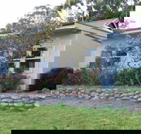 Stone Walls - Accommodation Mooloolaba