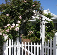 Durack House Bed  Breakfast - Accommodation Mooloolaba