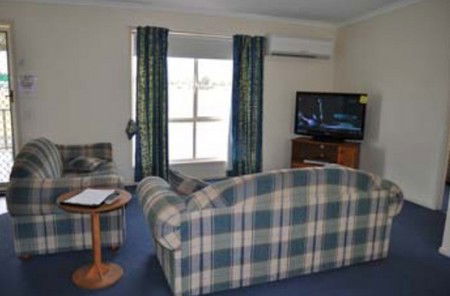Back Obourke Accommodation - Accommodation Mooloolaba 1