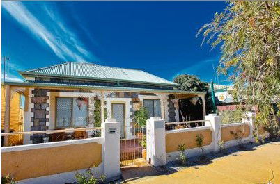 Emaroo Cottages - Accommodation Mooloolaba 1