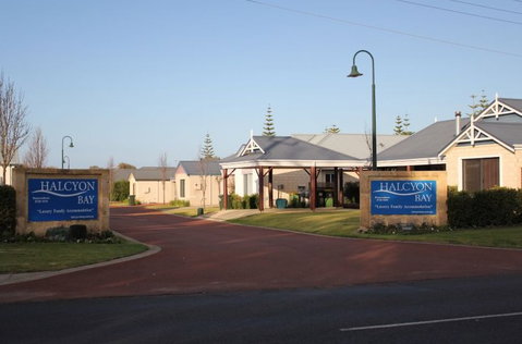 Halcyon Bay - Accommodation Mooloolaba 2