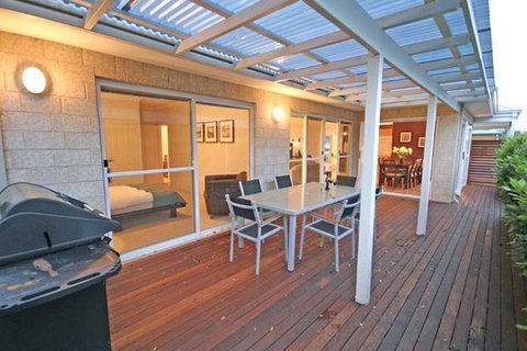 Halcyon Bay - Accommodation Mooloolaba 4
