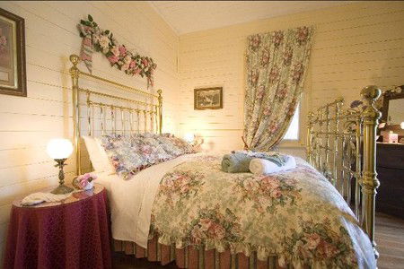 Aunty Lils Heritage Cottages - Accommodation Mooloolaba 4