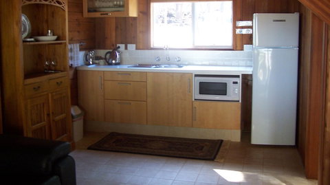 Jarrah Glen Cabins - Accommodation Mooloolaba 1