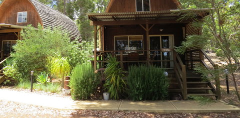 Jarrah Glen Cabins - Accommodation Mooloolaba 3