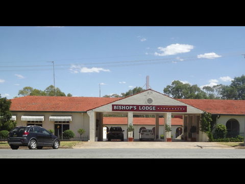 Bishop's Lodge - Accommodation Mooloolaba 1