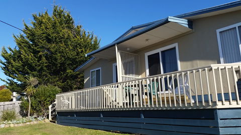 Carmen's Inn - Accommodation Mooloolaba 0