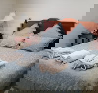 Carolynnes Cottages - Blue Wren Cottage - Accommodation Mooloolaba