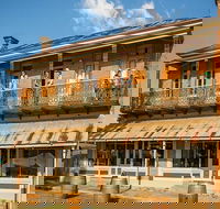 Hosies - Accommodation Mooloolaba