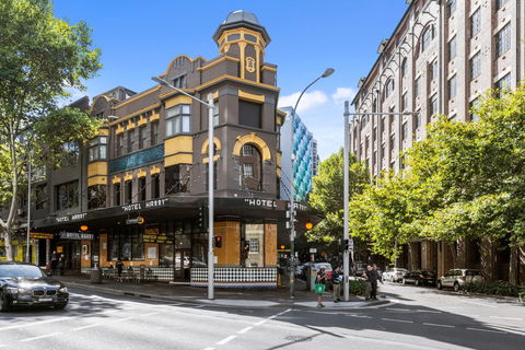Hotel Harry, Ascend Hotel Collection - Accommodation Mooloolaba 2