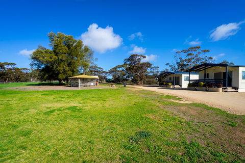 Karoonda Cabin & Caravan Park - Accommodation Mooloolaba 1