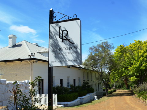 Lythgo's Row Colonial Cottages - Accommodation Mooloolaba 2