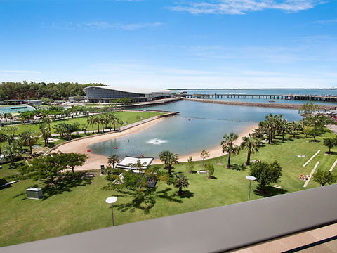 Akuna Waterfront - Accommodation Mooloolaba 0