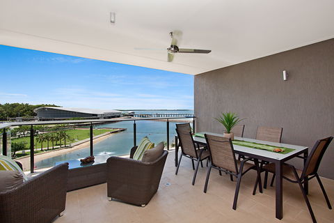 Akuna Waterfront - Accommodation Mooloolaba 1
