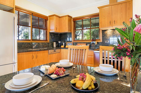 A View To A Hill - Accommodation Mooloolaba 1