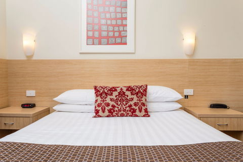 Club Motel And Apartments - Accommodation Mooloolaba 0