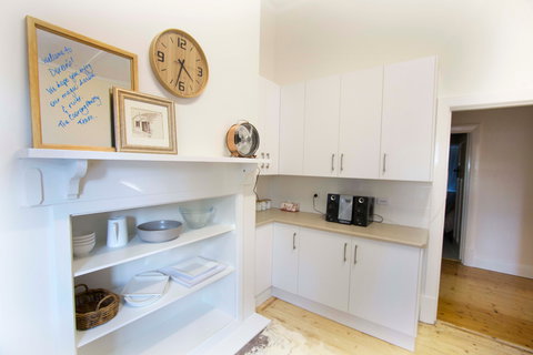 Doreen's - Accommodation Mooloolaba 2