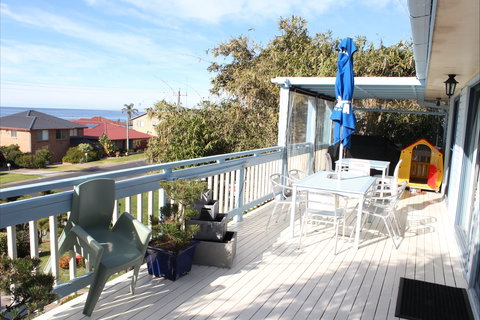 Golf At Glasshouse Rocks - Accommodation Mooloolaba 2