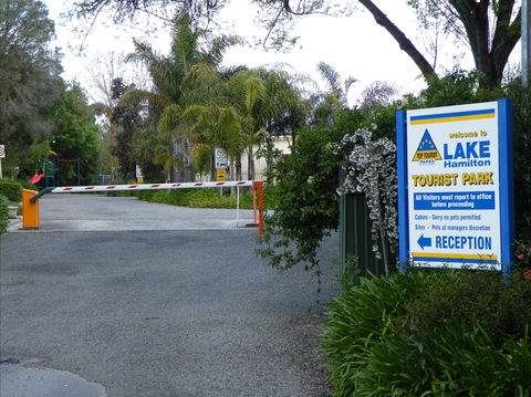 Lake Hamilton Motor Village And Caravan Park - Accommodation Mooloolaba 2