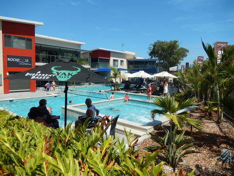 Middle Rock Holiday Resort - Accommodation Mooloolaba 2