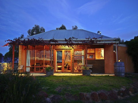 Minko Farmstay - Accommodation Mooloolaba 0