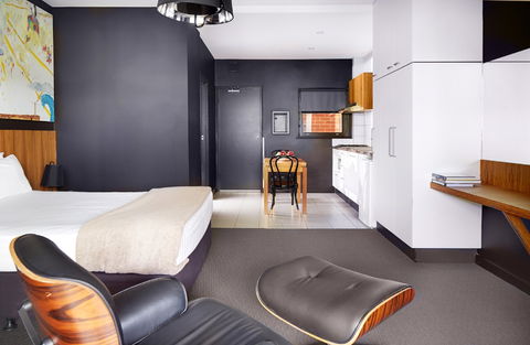 Riverview Hotel - Accommodation Mooloolaba 2