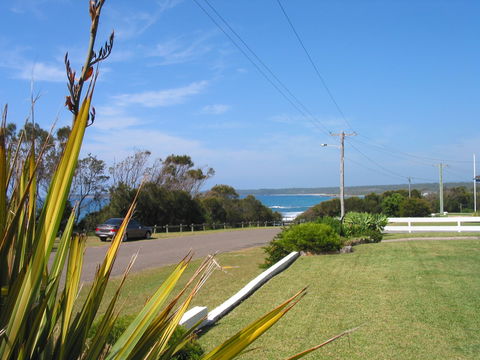 Berrara Cove Beach House - Accommodation Mooloolaba 0