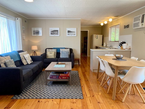 Crows Nest - Accommodation Mooloolaba 1