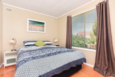 Crows Nest - Accommodation Mooloolaba 2