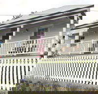 Donovans Cottage - Accommodation Mooloolaba