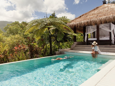 Executive Retreats - Shangri-La - Accommodation Mooloolaba 0