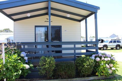 Golden Terrace Holiday Park - Accommodation Mooloolaba 0