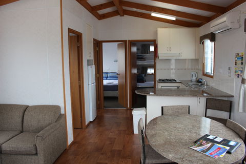 Golden Terrace Holiday Park - Accommodation Mooloolaba 2