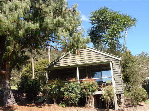 Greenwood Cabin - Accommodation Mooloolaba 0
