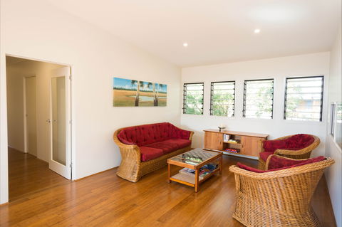 Just Sit: Moruya Heads - Accommodation Mooloolaba 2