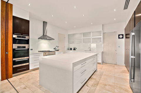 Mont Sapphire Luxury Retreat - Accommodation Mooloolaba 2