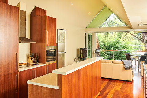 No. 6 Luxury Private Haven - Accommodation Mooloolaba 2