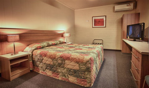Opal Inn Hotel - Accommodation Mooloolaba 2