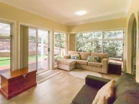 Southerly Change - Accommodation Mooloolaba 2